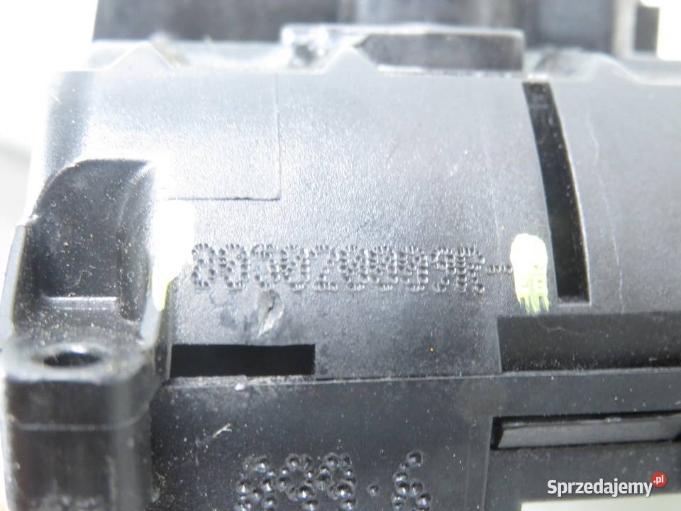 ZAMEK PRAWY PRZEDNI RENAULT MASTER III małopolskie sprzedam