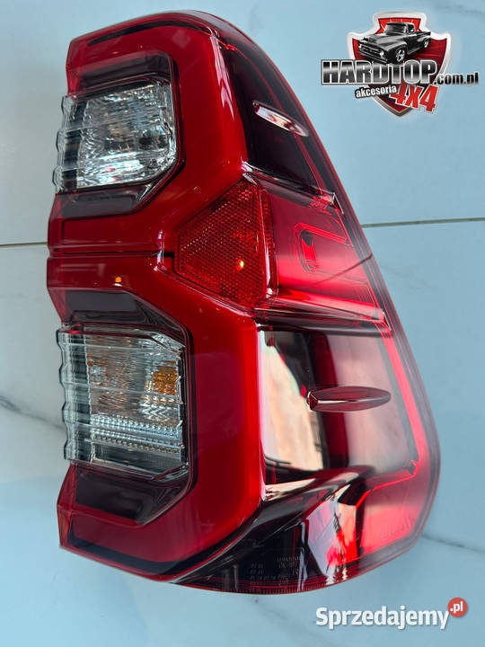 Lampa Oryginalna Prawa Tylna oświetlenie TOYOTA Pasłęk