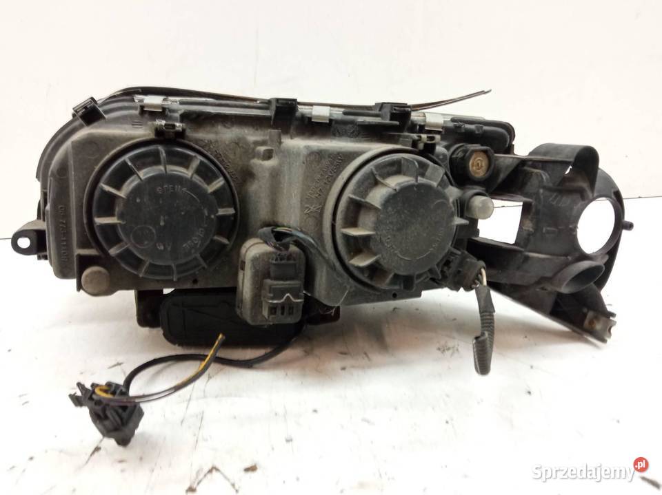 LAMPA PRZÓD PRAWA LIFT EUROPA Volvo S80 I Rok produkcji 2003