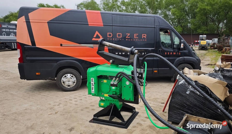 Wibromłot do koparki 1520 ton wbijanie larsenów Wrocław