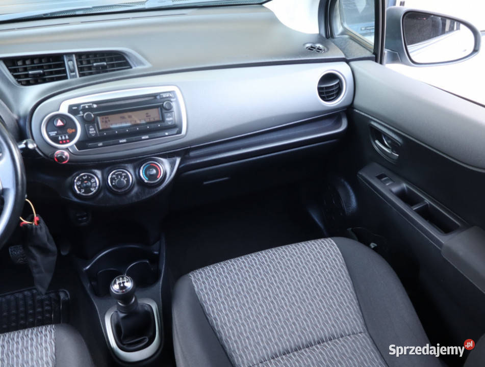 Toyota Yaris 10 VVTi manualna łódzkie Łódź