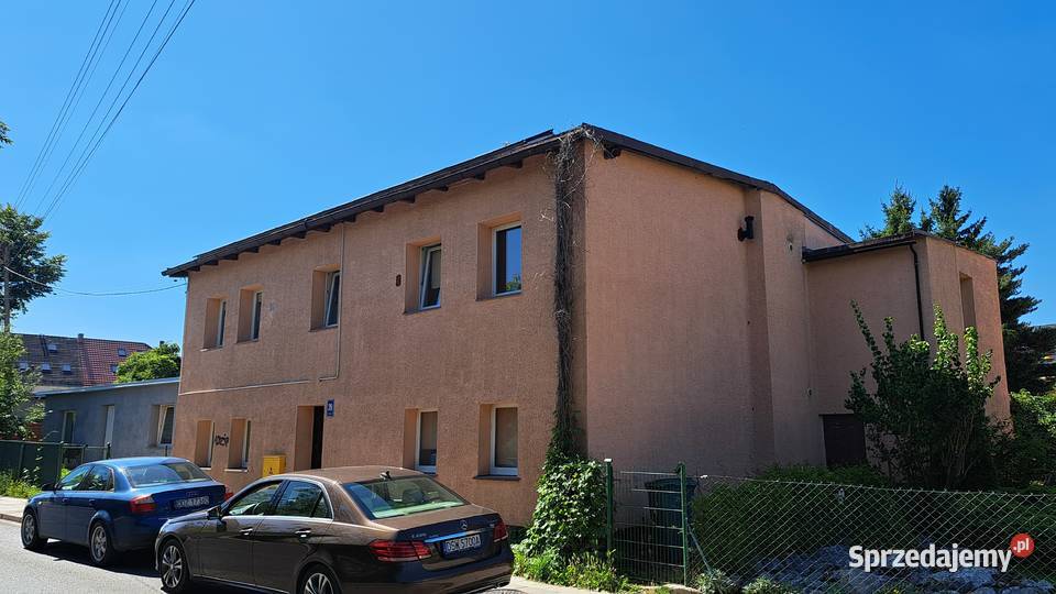 Sprzedam dom składający się z 6 samodzielnych 4800zł/m2 Świebodzice