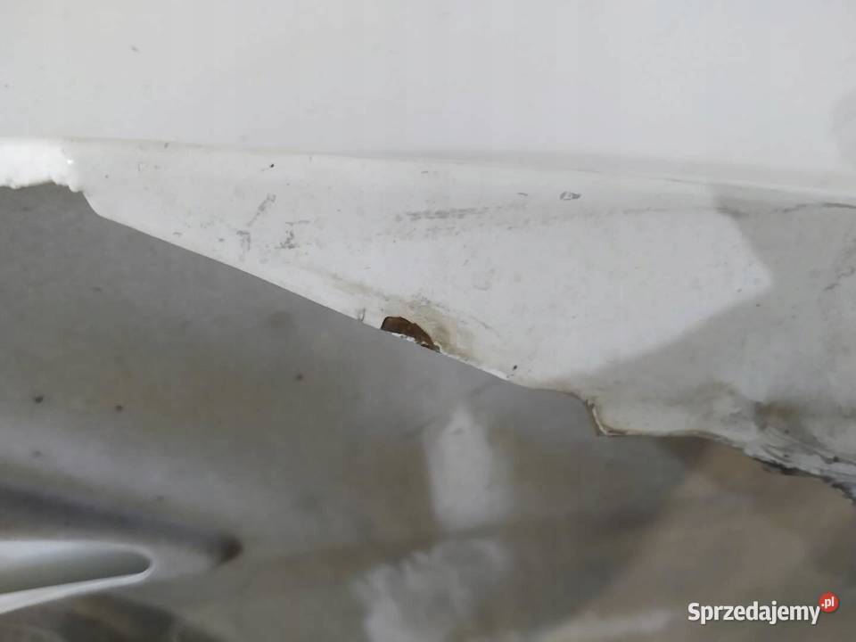 BŁOTNIK LEWY PRZÓD BIAŁY W906 MercedesBenz Rok produkcji 2010 świętokrzyskie