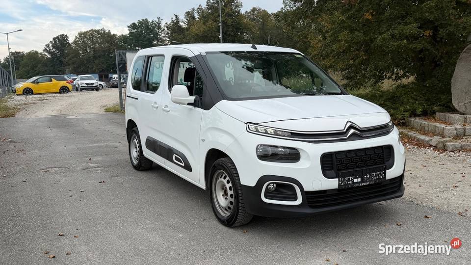 1 5 hdi Klimatronic dwustrefowy 2 x drzwi suwane światła do jazdy dziennej