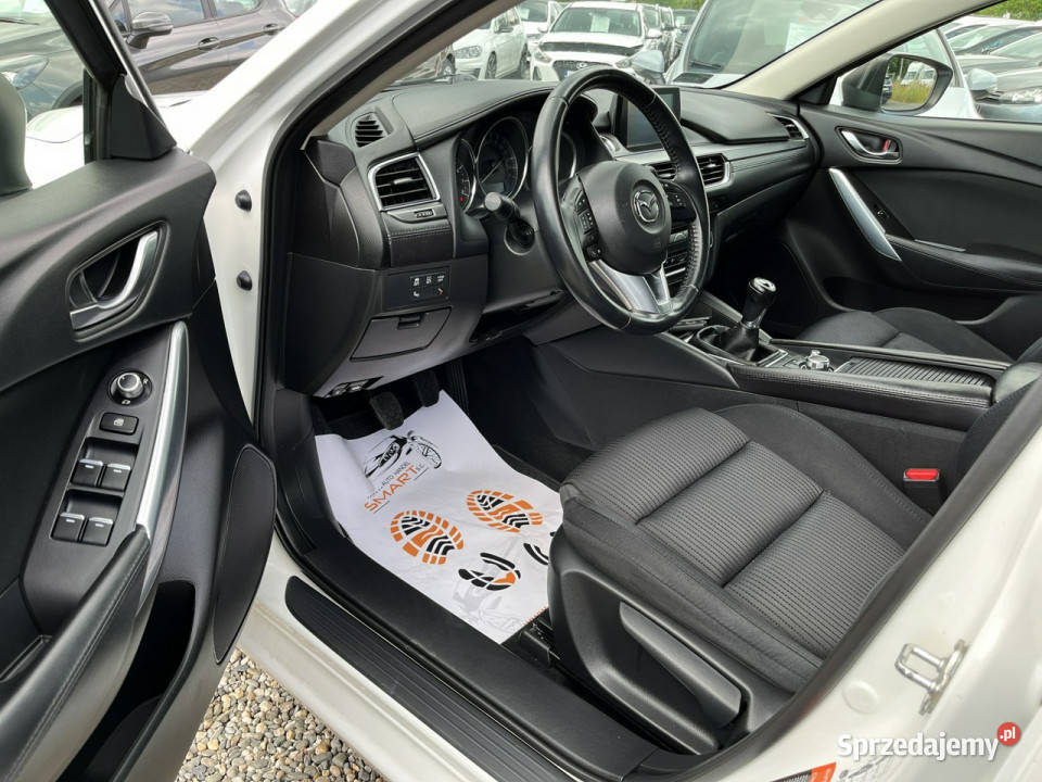 Mazda 6 Navi Biała Perła Salon Serwisowana III Rok produkcji 2015 6 sprzedam