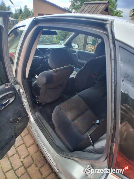 sprzedam samochod osobowy Opel vectra B Z 20 manualna Piła sprzedam