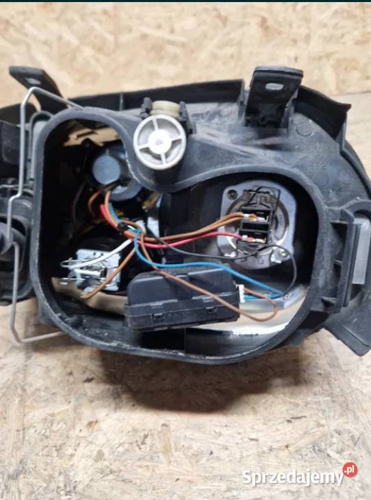 vw golf 4 golf IV Lampa prawy przód halogen Złotoryja