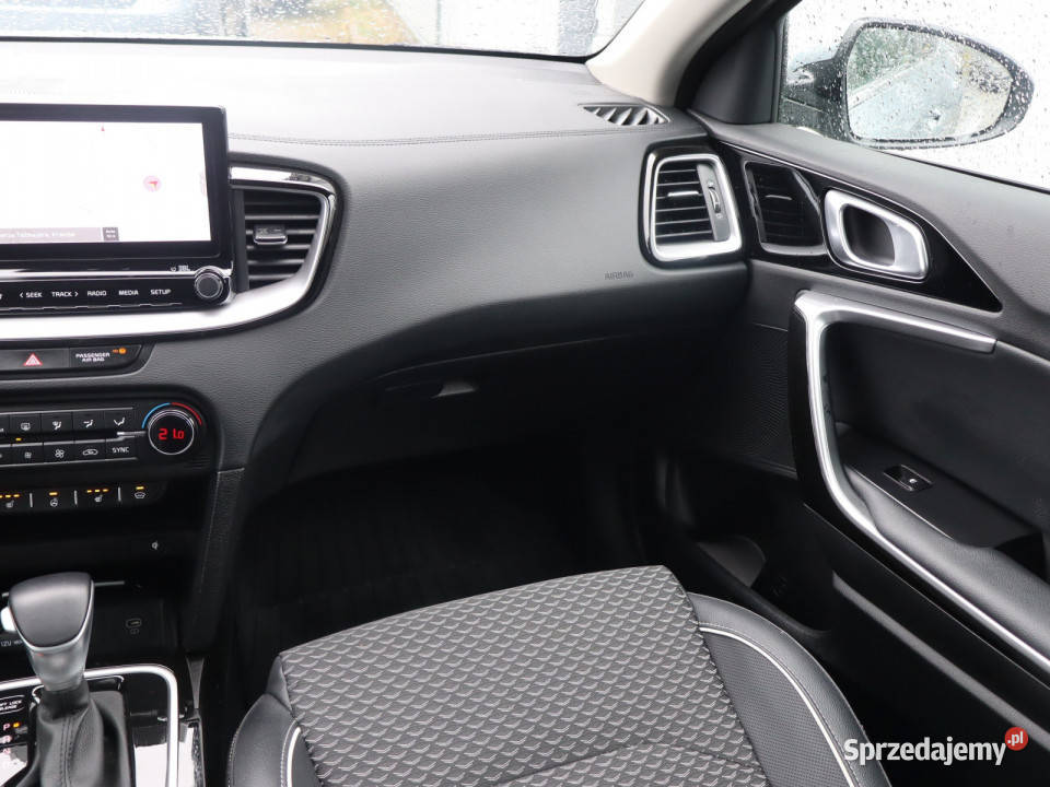 Kia XCeed 15 TGDI asystent pasa ruchu XCeed Katowice