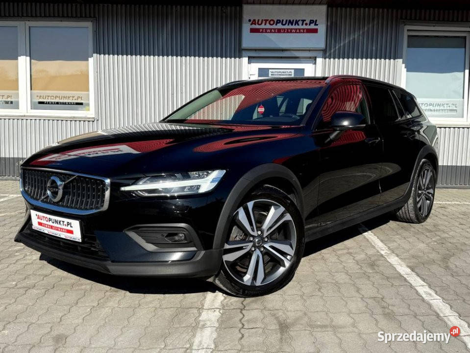 Volvo V60 Cross Country 2021r Fvat 23 131674km Rzeszów