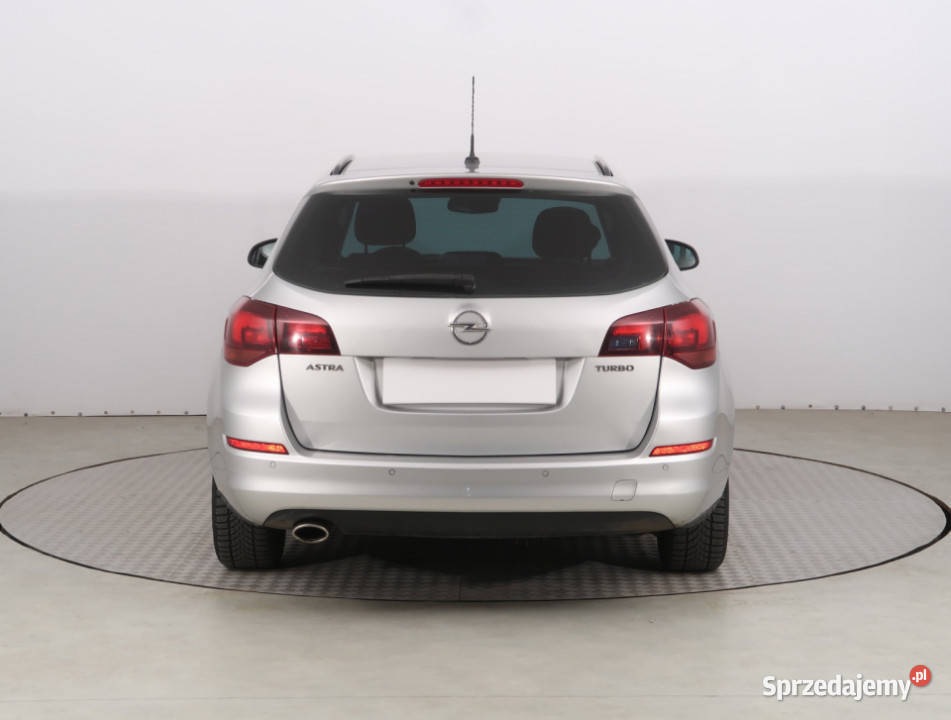 Opel Astra 14 T Rok produkcji 2011 Piaseczno sprzedam