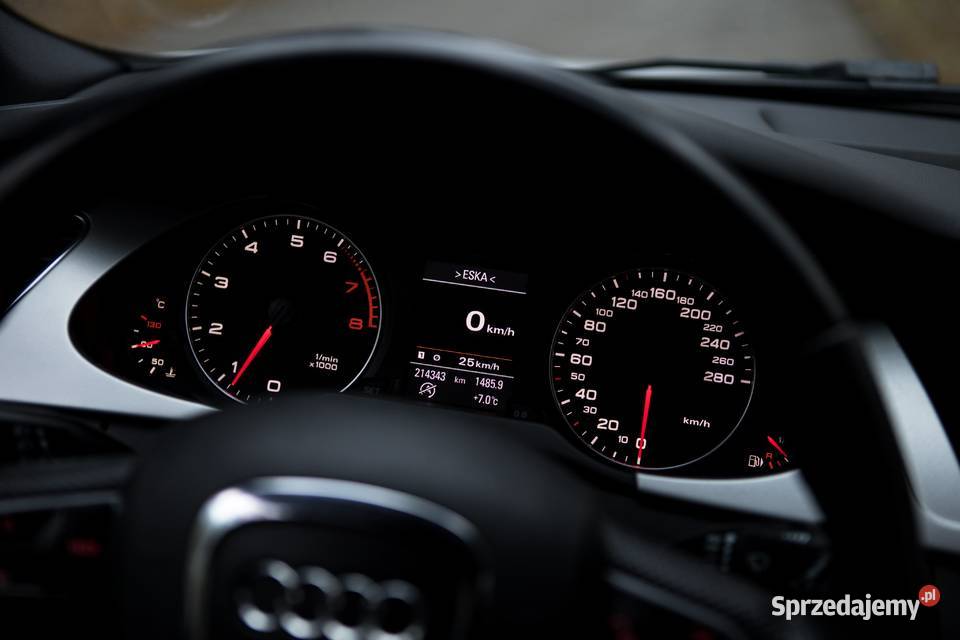 Audi A4 AVANT 20TFSI 211 Benzyna NAVI