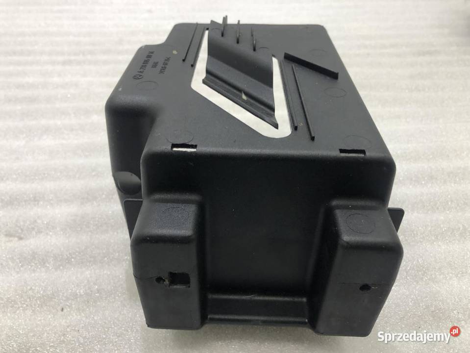 OBUDOWA POMPKI FOTELA MERCEDES EKLASA W211 0209 Osłony i zaślepki wielkopolskie