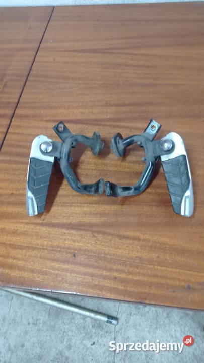 Podnóżki pasażera SYM 250 skuter sprzedam