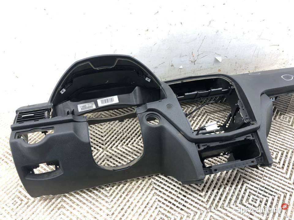 KOKPIT Z PODUSZKĄ PASAŻERA MERCEDES S204