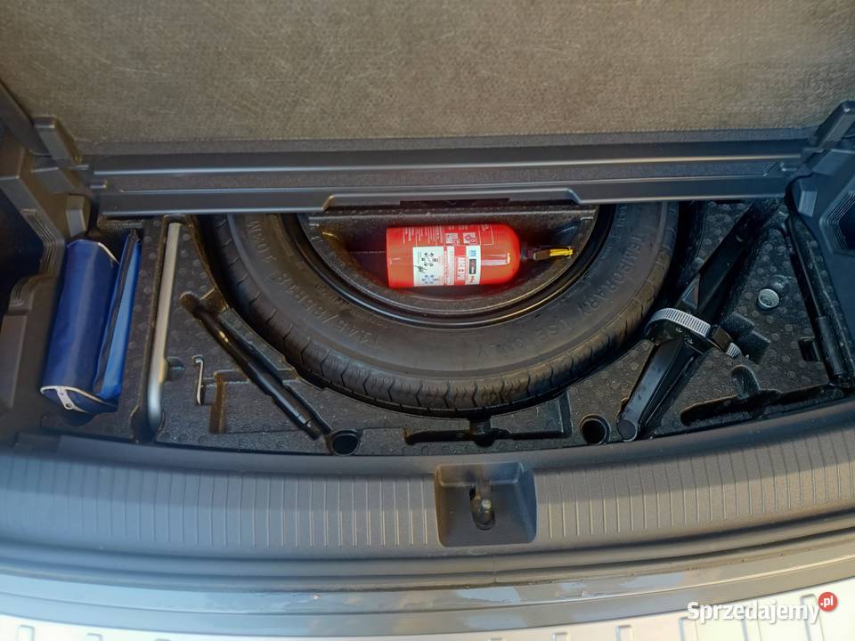 Salon bezwypadkowy 7 miejscowy Tiguan Brodnica sprzedam