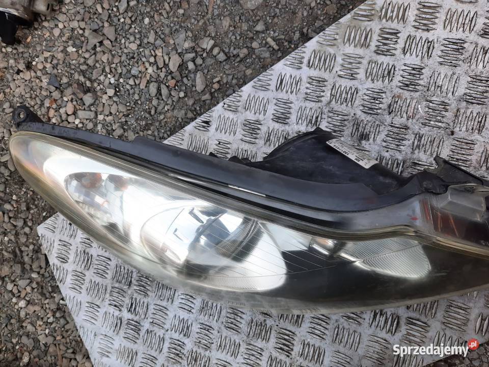 Lampa prawa przednia Opel Corsa D 4 GSi 16 Turbo Radłów sprzedam