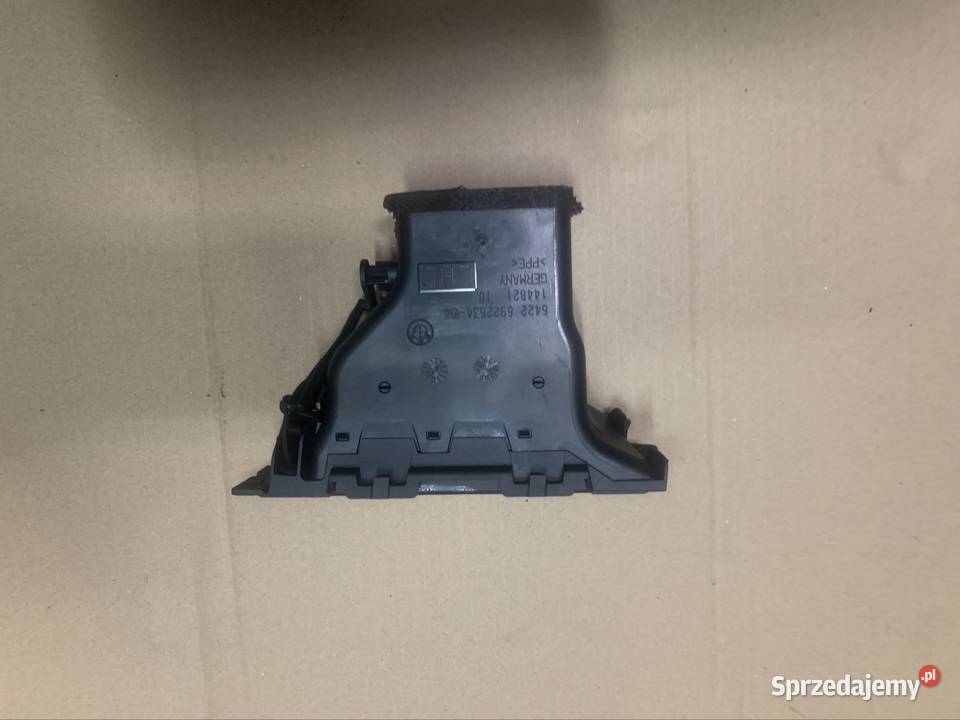 6922634 kratka nawiewu bmw 3 e90 e91 bmw 1 e81 Kratki nawiewu