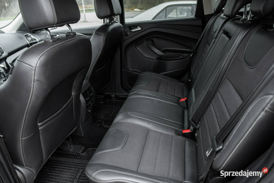 Ford Kuga 4x4 Titanium 20TDCi 140 Super Stan II Rok produkcji 2014 mazowieckie Zwoleń sprzedam