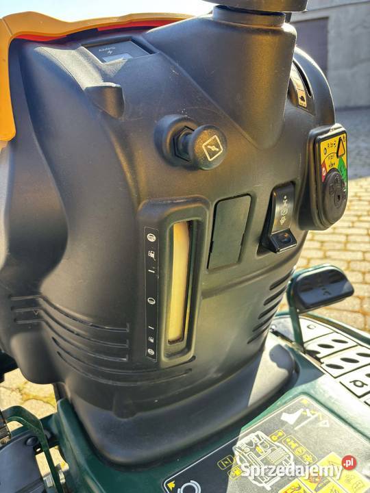 Traktorek kosiarka YARD MAN wyrzut Boczny Ogród Strachówka