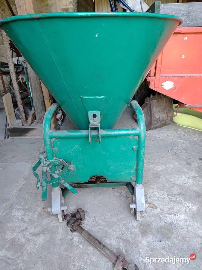 Rozsiewacz nawozów stan Agromasz Chełm Śląski