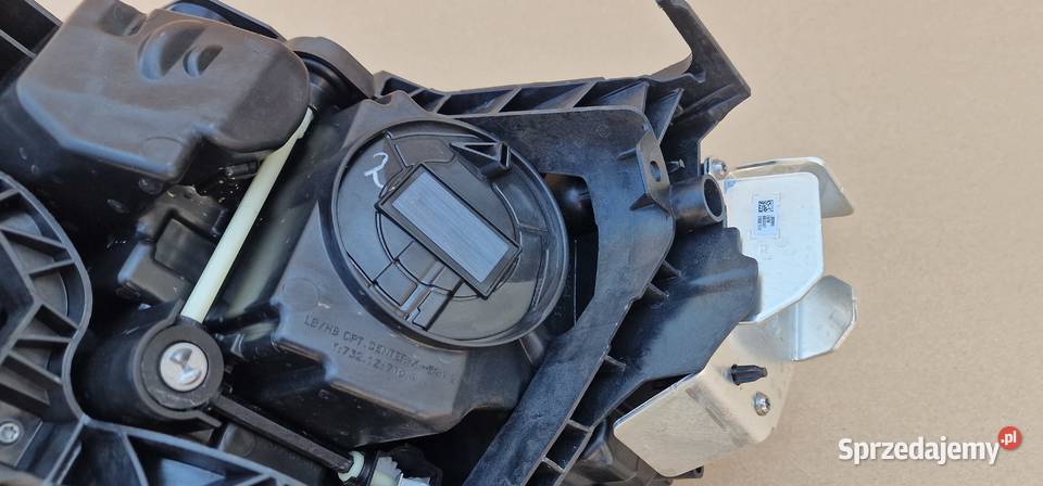 MERCEDES CLA W174 LAMPA REFLEKTOR LED Bieleń