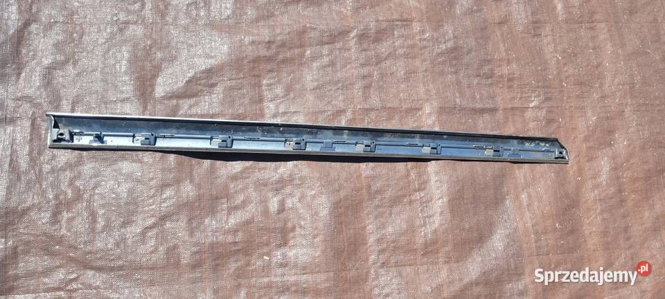 VW PASSAT B8 3G0 LISTWA DRZWI PRAWY PRZÓD Karoseria Ruda Śląska