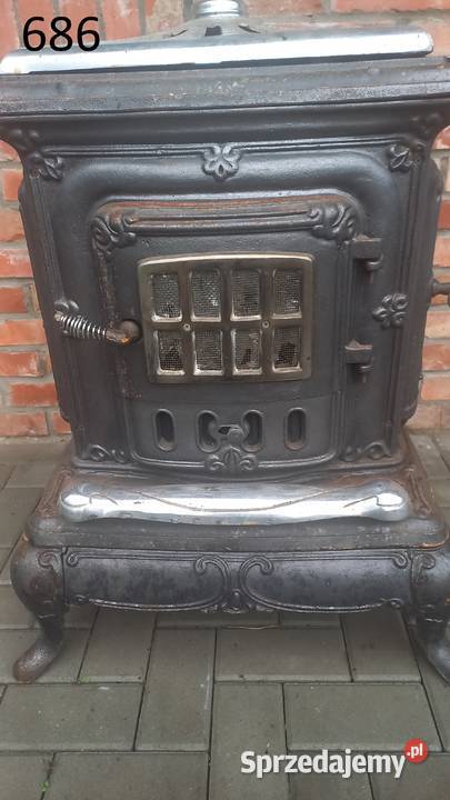 Kominek żeliwny Piecyk z blatem 686 Gawroniec