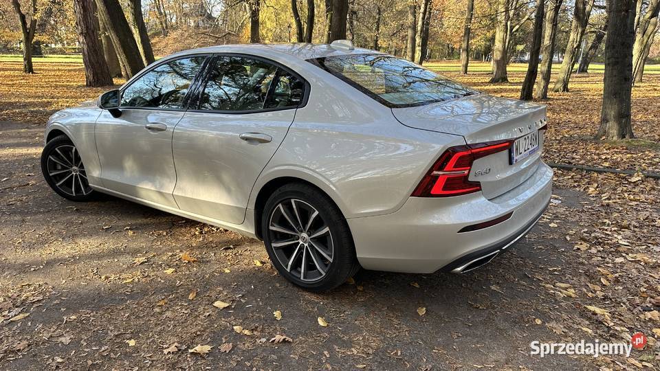VOLVO S60 20 benzyna 310 AWD Momentum Pro
