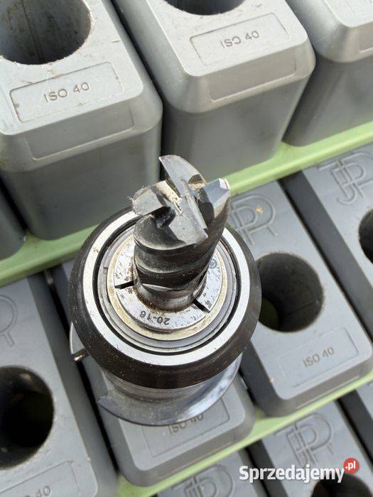 Frez VHM 16 mm monolityczny 4ostrzowy na oprawce Tuliszków sprzedam