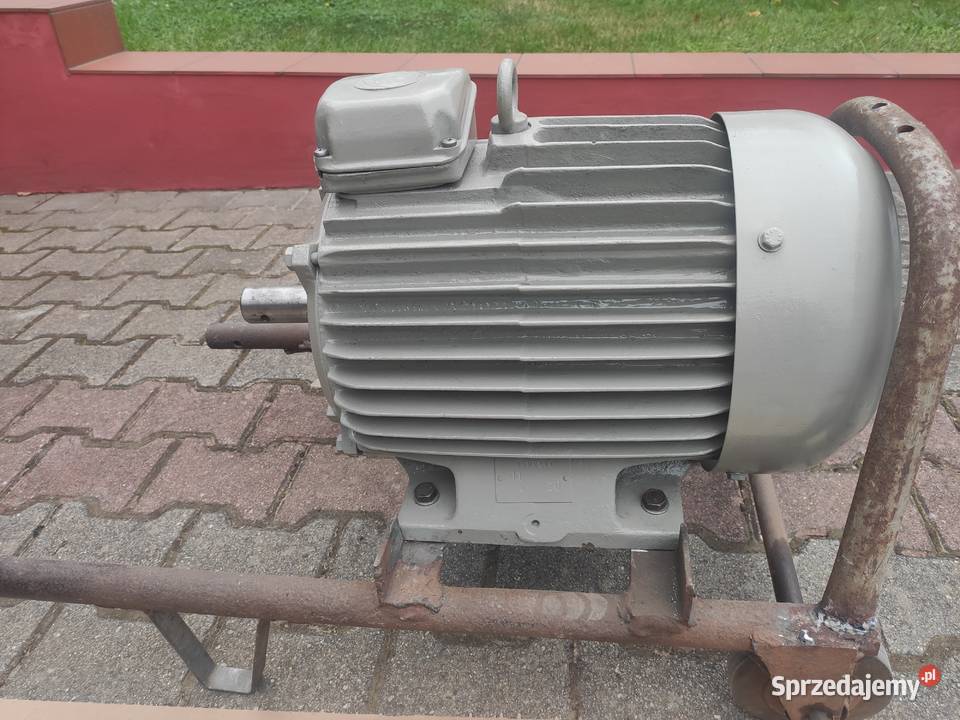 Silnik elektryczny 11kW 1450obr wał 38mm kabel