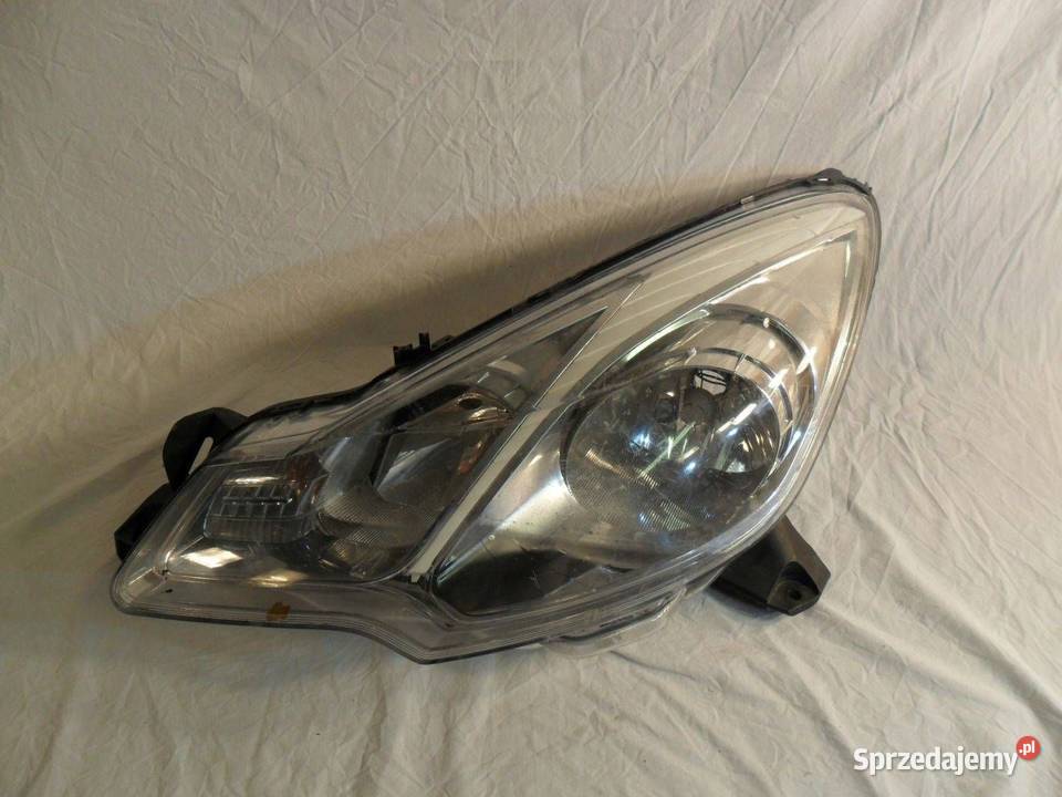 Reflektor Przód strona lewa Citroen C3 B01720081 Nowy Tomyśl sprzedam