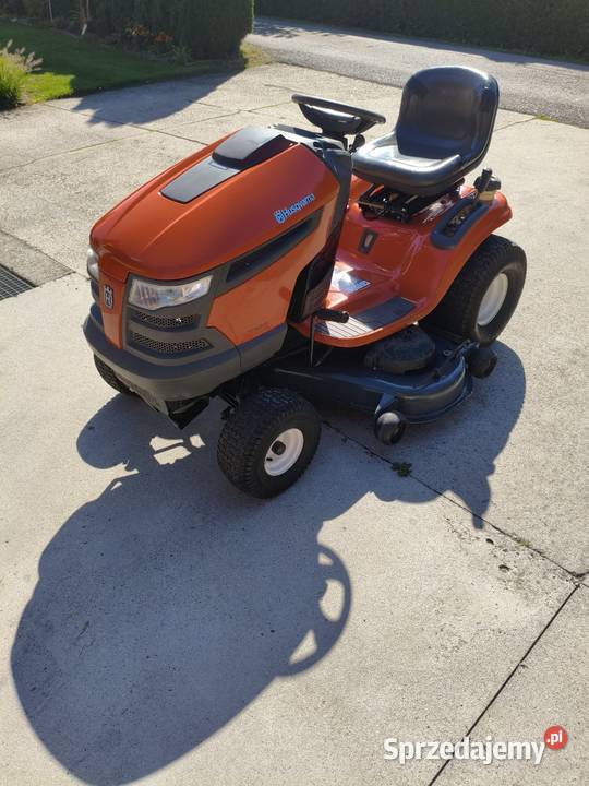 Traktorek Husqvarna YTH2348