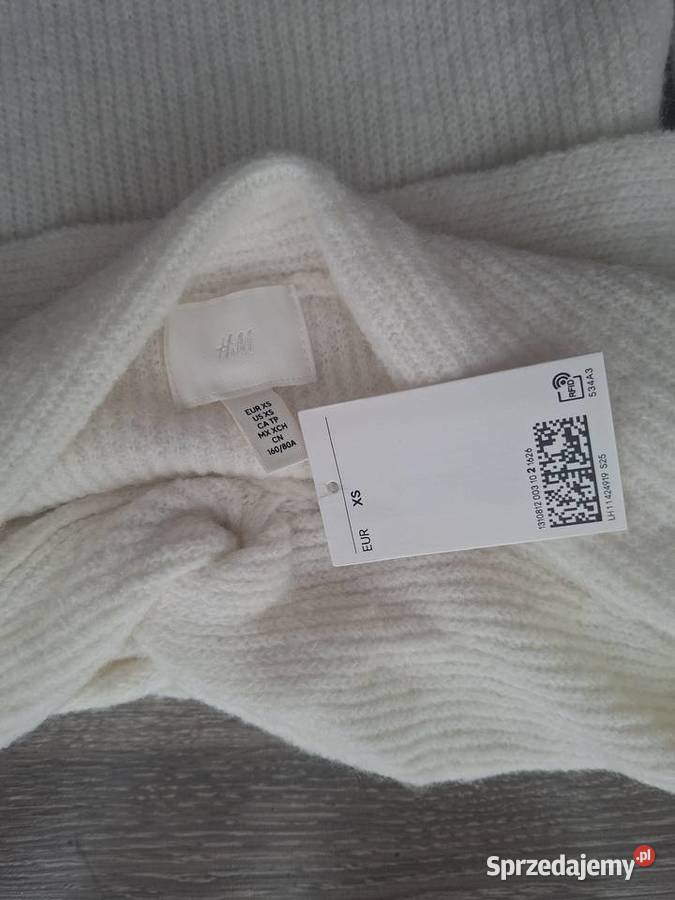 Sweter z odkrytymi ramionami nowy z metką HM Sanok