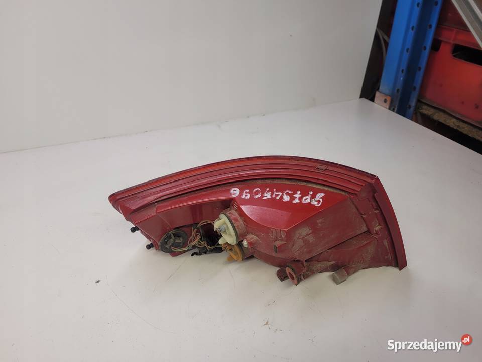 LAMPA PRAWY TYŁ LED AUDI A3 8P CABRIO 8P7945096 Lampy tylne Przystajń