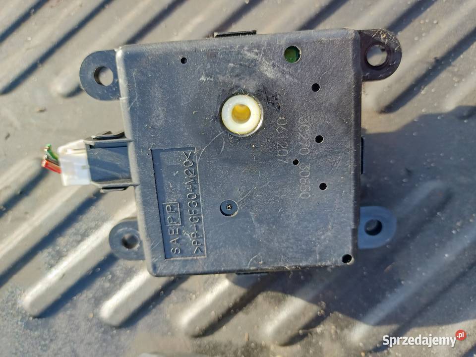 Silniczek nagrzewnicy dmuchawy nissan primera sprzedam