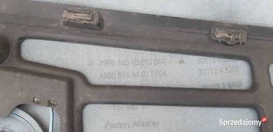 MERCEDES ACTROS MP4 ŚRODEK ZDERZAKA ATRAPA Bieleń