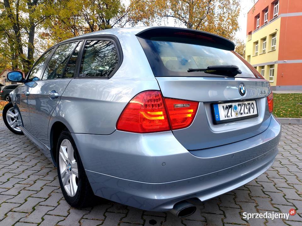 BMW Seria 3 20 Benzyna 2009 143 Ksenon Ringi Dzierżoniów