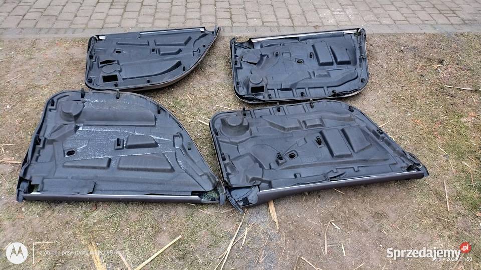 Tapicerki drzwiowe Audi A6 C5 4b kawa z mlekiem Lubin