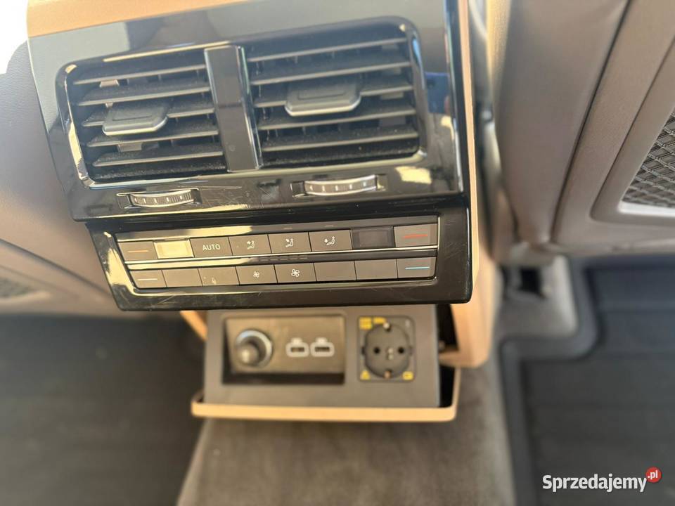 Volkswagen Touareg III 30 TDI 286 2018r 4x4 Zarszyn