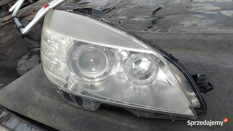Mercedes C W204 CLC C204 reflektor xenon EU ORG Mielec sprzedam