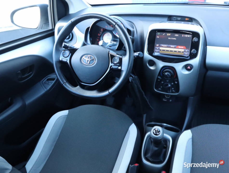 Toyota Aygo 10 VVTi ESP łódzkie sprzedam
