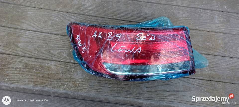 8W5 945 069 A tylna lewa lampa A4 b9 sedan Lubin