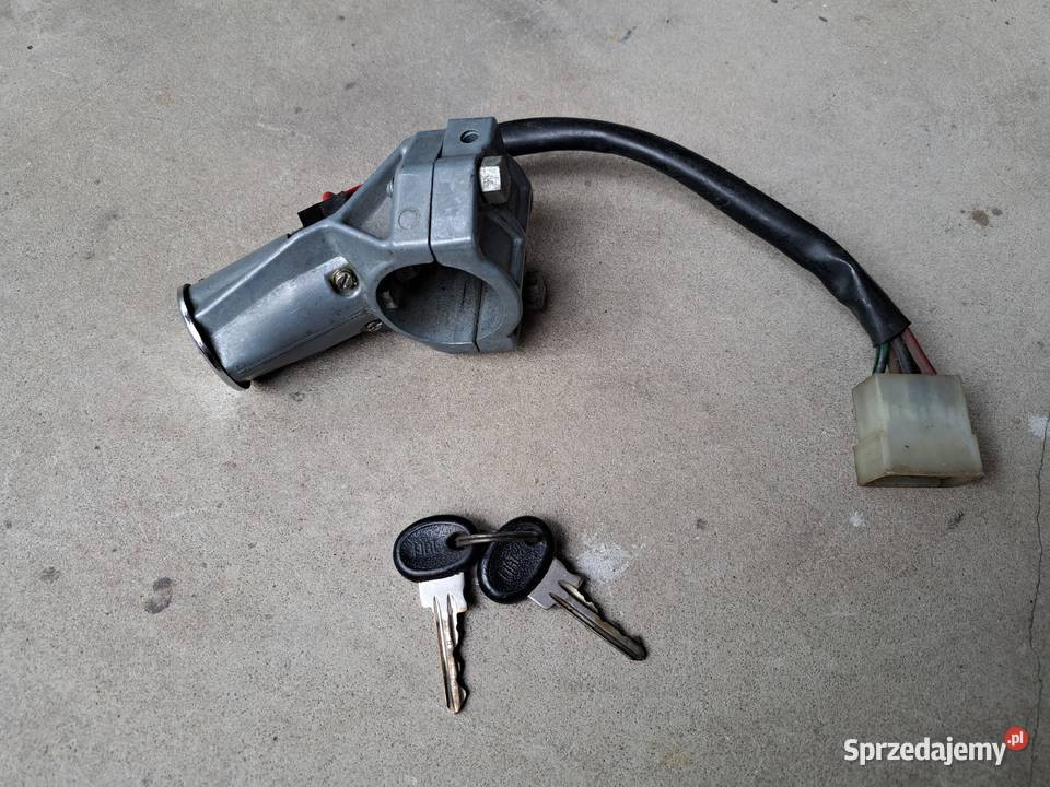 Stacyjka Fiat126p Warszawa syrena Żuk Leszno