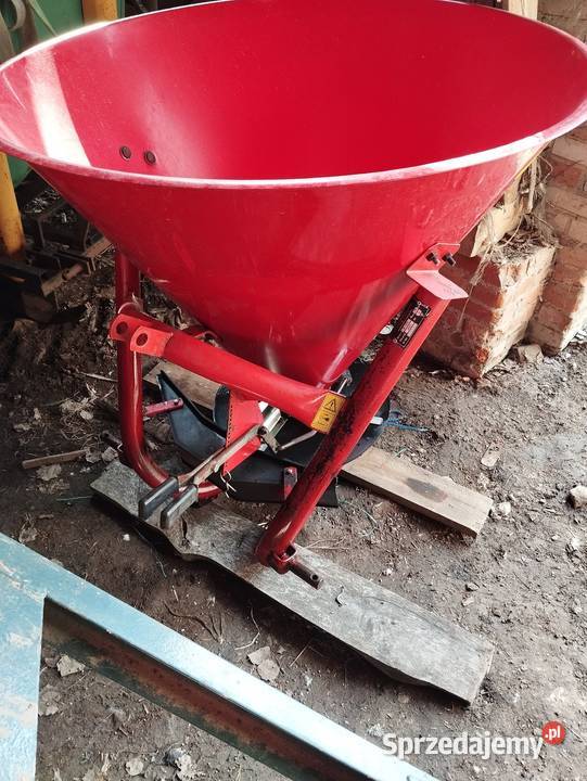 Rozsiewacz nawozów lejek Maszów