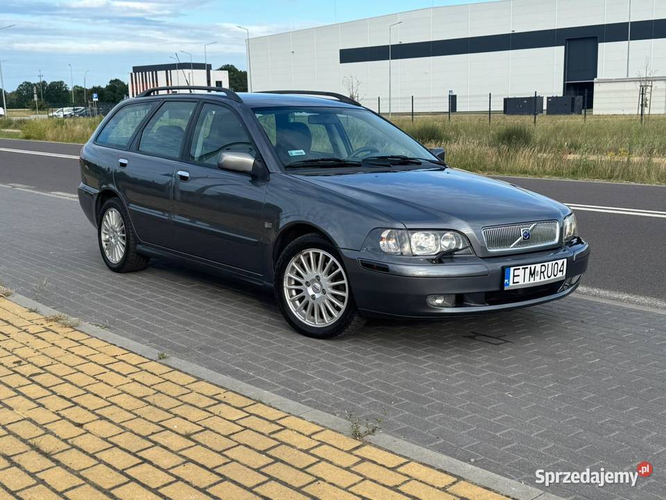 Volvo V40 I 18 2003r 122 kujawsko-pomorskie