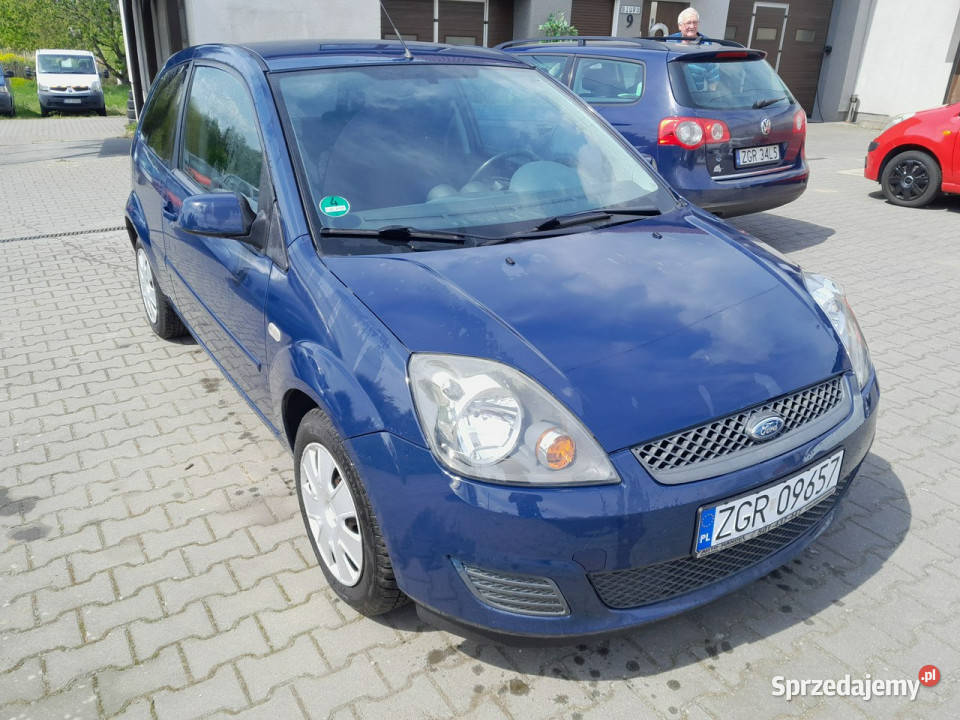 Ford Fiesta 13i klima zadbane stan nieuszkodzony