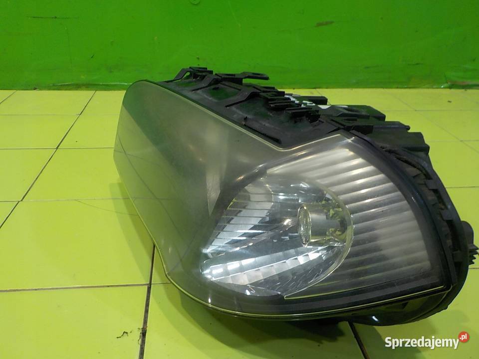 BMW X3 E83 06r 5D lampa lewa przod 0301210603 osobowe mazowieckie Suków