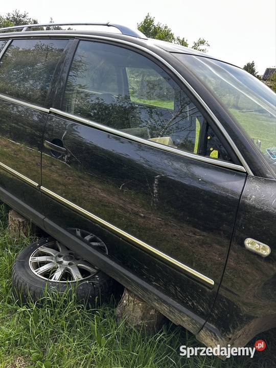 Prawe drzwi przód Passat B5 FL Małaszewicze Małe