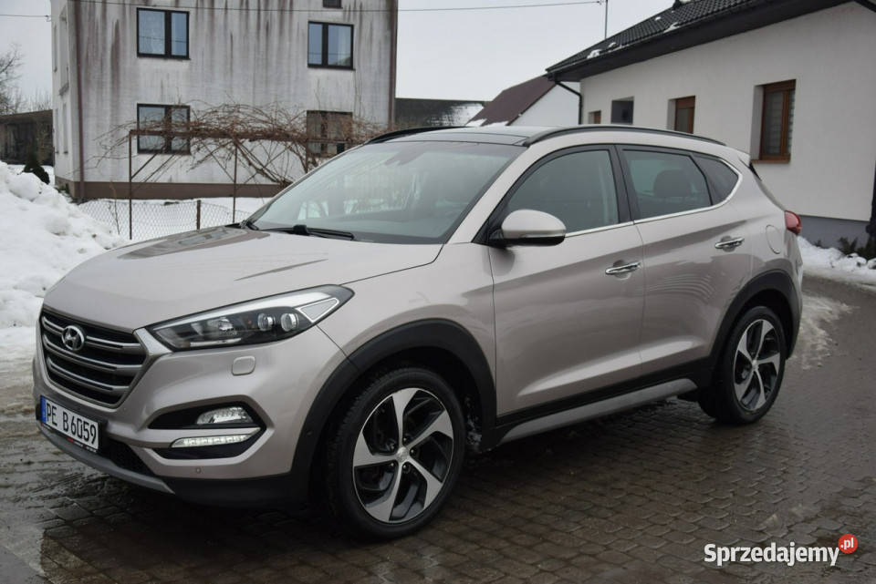 Hyundai Tucson 17CRDI Automat Navi Kamera Grzane 1685cm3 podkarpackie Majdan Sieniawski