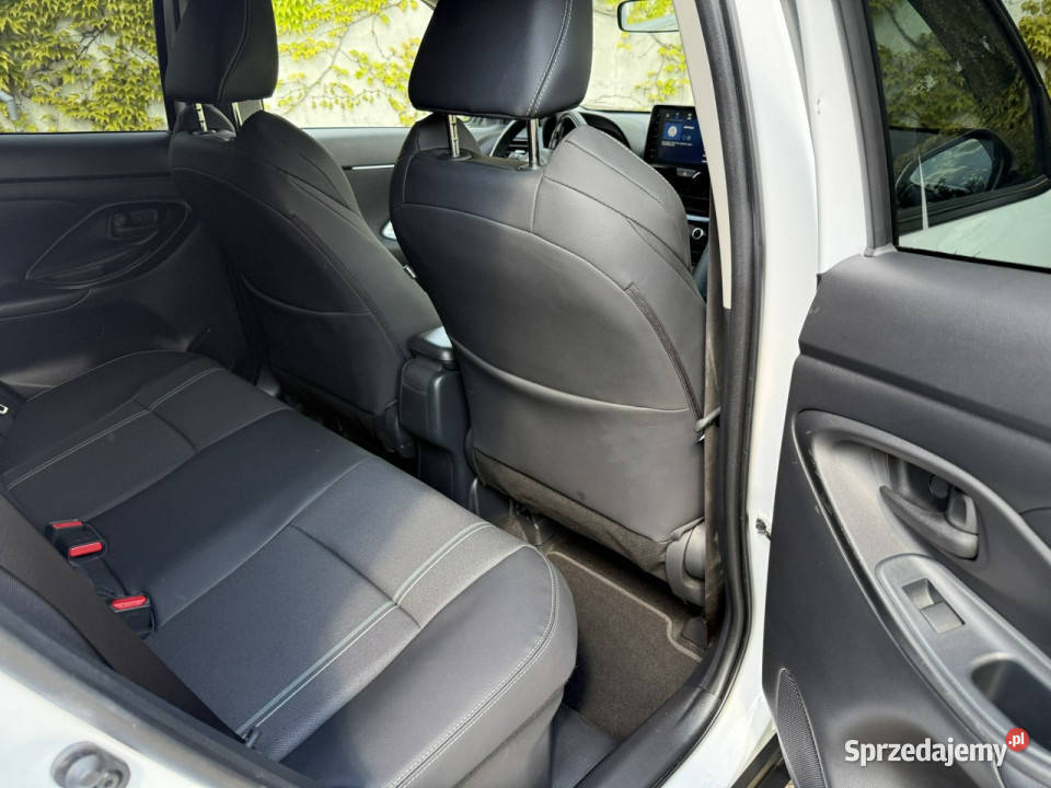 Toyota Yaris Cross 15 Hybrid Faktura VAT 23 podgrzewane fotele śląskie Tarnowskie Góry sprzedam